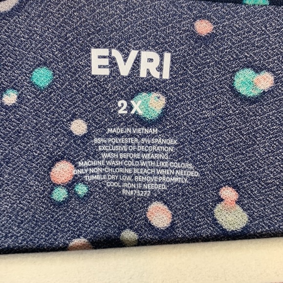 Evri navy blue bell shaped sleeves size 2X with multi colored polka dots. - Picture 4 of 5